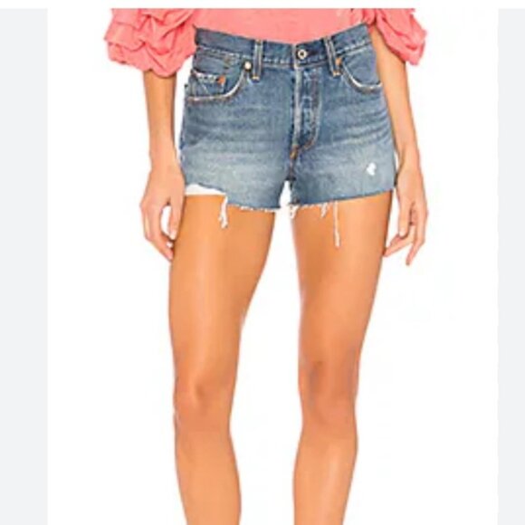Levi’s 501 JEAN SHORTS BACK TO YOUR HEART - Picture 1 of 10